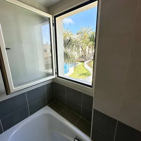 Apartment 2 Bedroom In With Pool