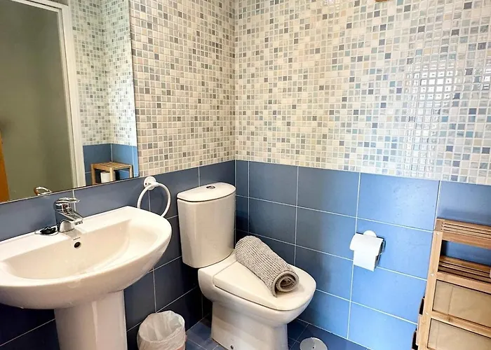 2 Bedroom In With Pool